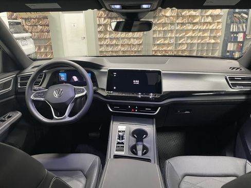 New 2026 Volkswagen Atlas Cross Sport SE AWD/4WD image 15