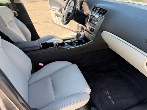 Used 2013 Lexus IS 250 RWD image 19