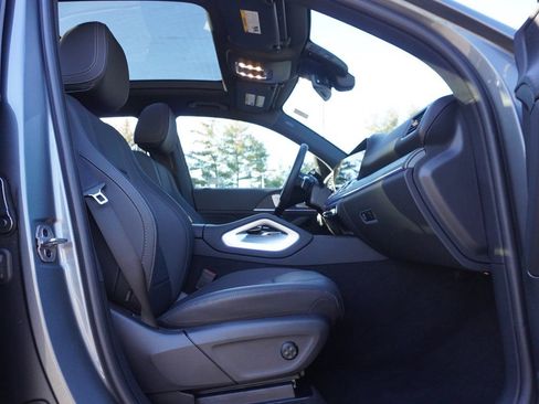 Used 2025 Mercedes-Benz GLE 450e GLE 450e image 38