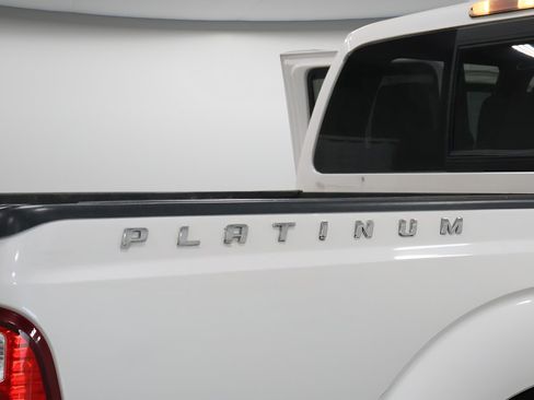 Used 2015 Ford F250 Platinum w/ Platinum Package AWD/4WD image 39