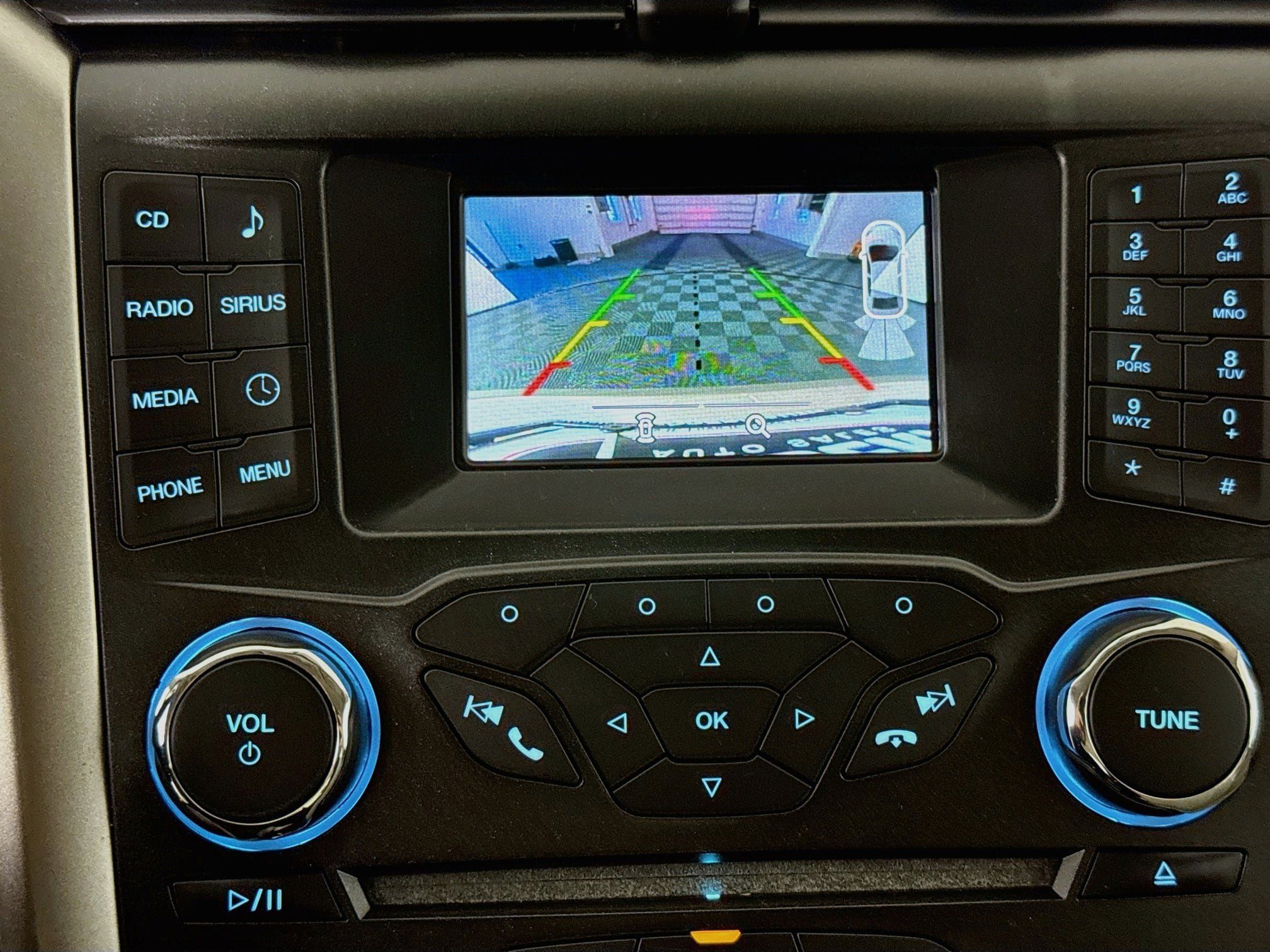Used 2018 Ford Fusion SE FWD image 29