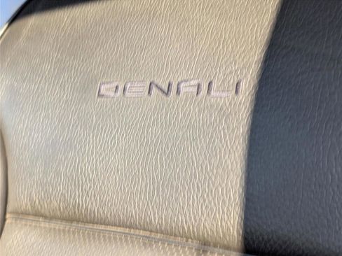 Used 2024 GMC Sierra 3500 Denali w/ Denali Reserve Package image 15