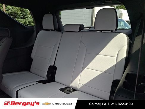 Certified 2026 Chevrolet Traverse High Country AWD/4WD image 9