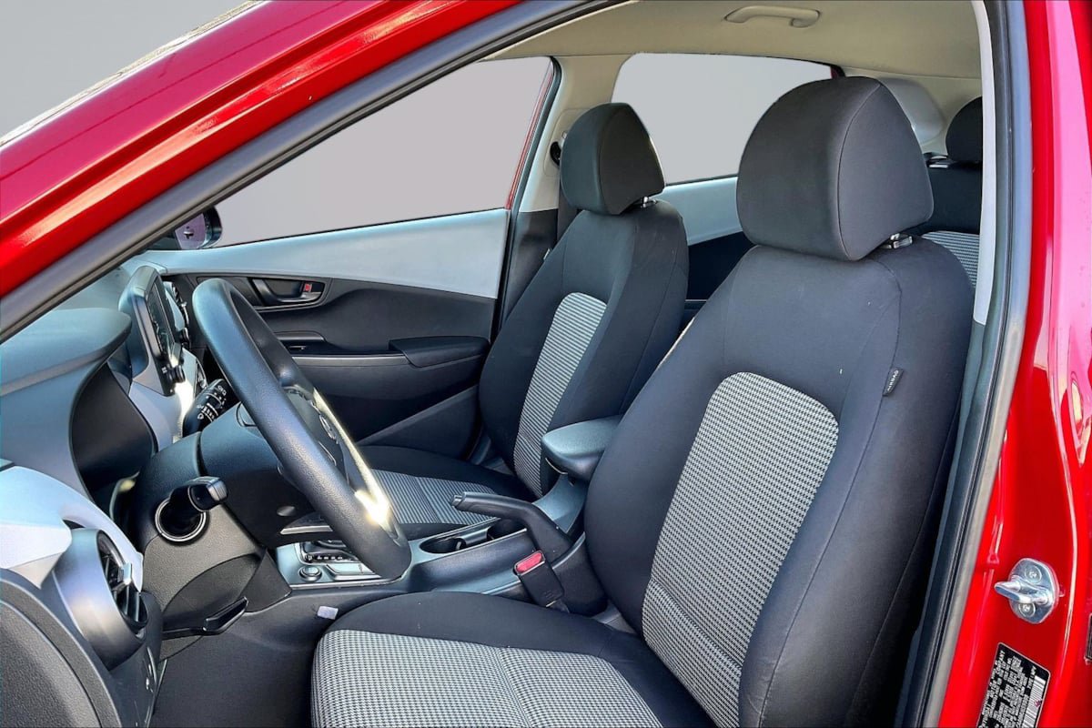 Used 2021 Hyundai Kona SE AWD/4WD image 25