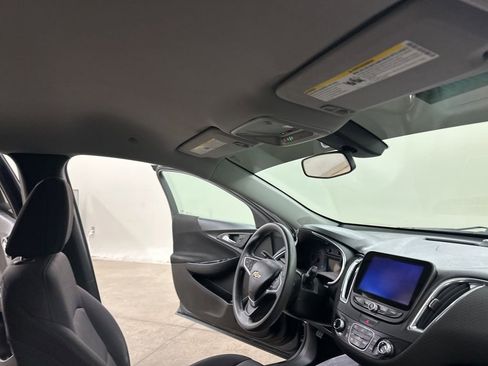 Used 2019 Chevrolet Malibu LT image 19