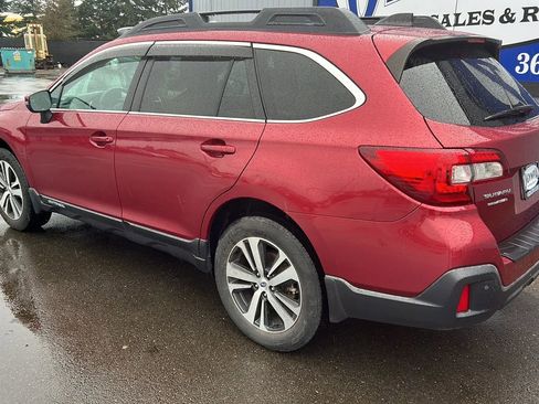 Used 2018 Subaru Outback 2.5i Limited image 11