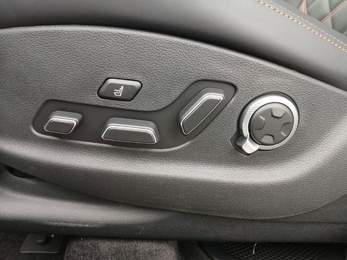 Used 2026 Genesis GV70 3.5T Sport Prestige image 23