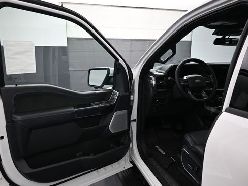 New 2025 Ford F150 Platinum w/ Equipment Group 702A High image 8