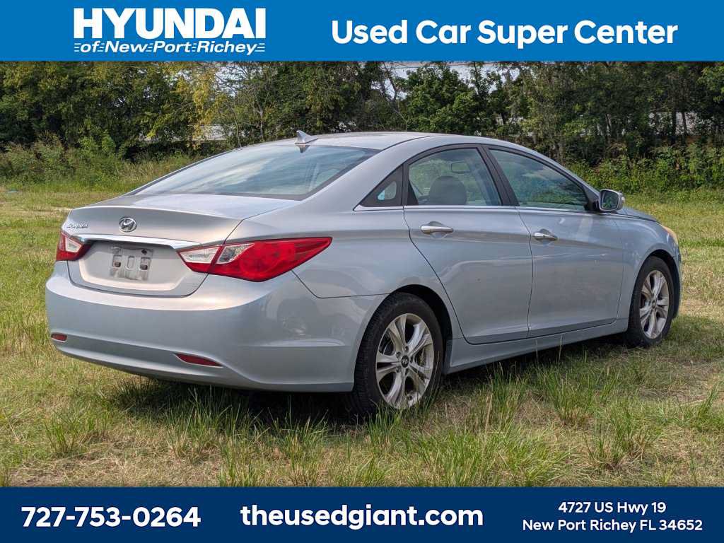 Used 2011 Hyundai Sonata Limited FWD image 5
