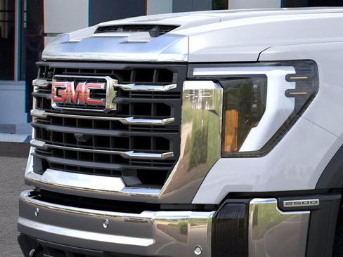 New 2026 GMC Sierra 2500 SLT w/ SLT Premium Package image 13