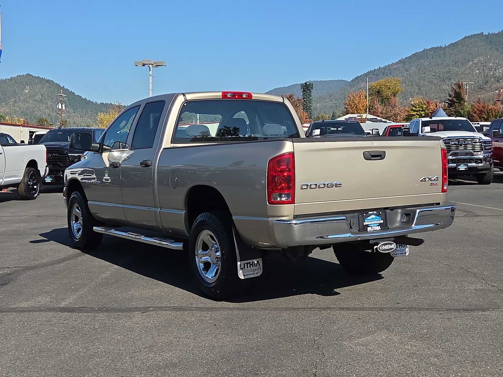 Used 2004 Dodge Ram 1500 Truck SLT AWD/4WD image 12