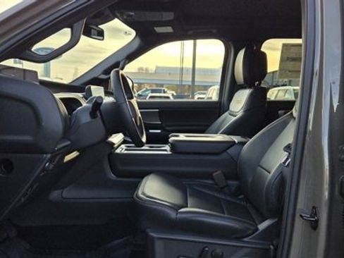 New 2026 Ford Expedition Tremor image 17