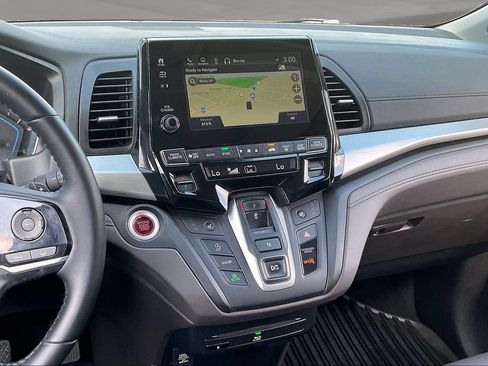 Used 2019 Honda Odyssey Touring image 9