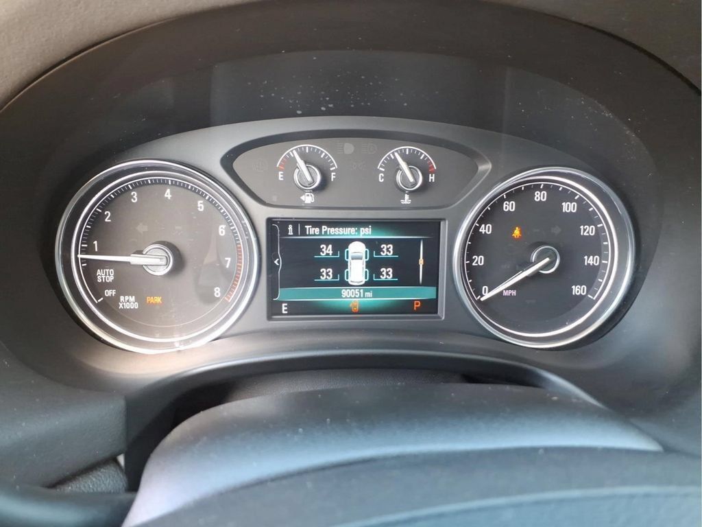 Used 2019 Buick Enclave Essence FWD image 23