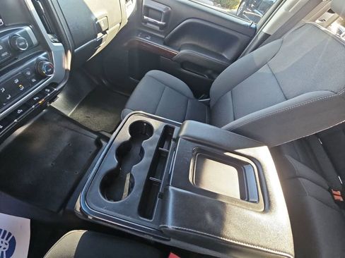 Used 2018 GMC Sierra 1500 SLE image 17