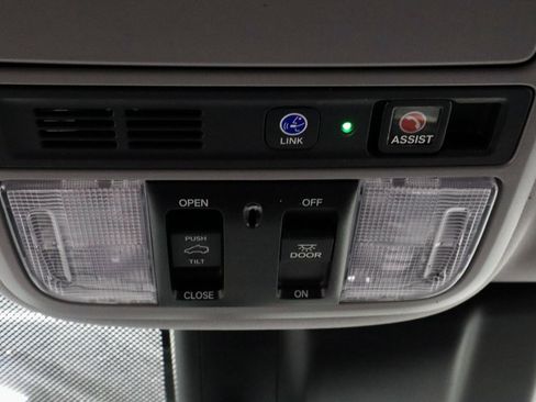 Used 2020 Honda Odyssey Touring image 34