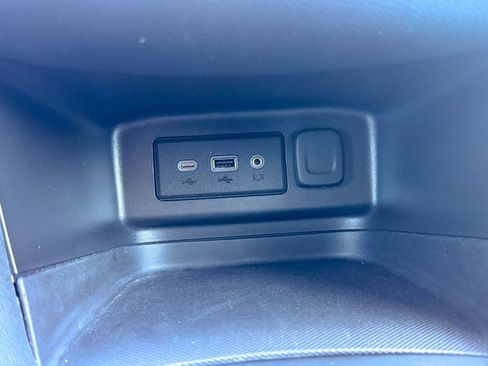 Certified 2024 Chevrolet Equinox LT AWD/4WD image 36