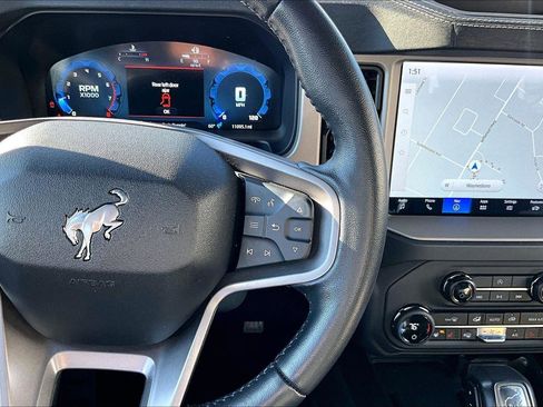 Used 2025 Ford Bronco Outer Banks image 18