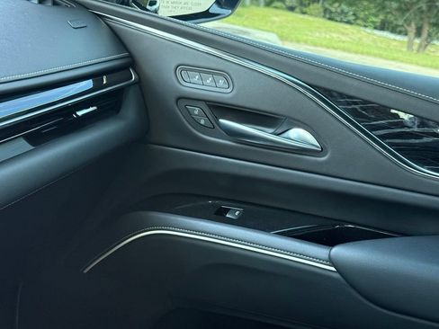 Used 2023 Cadillac Escalade Sport AWD/4WD image 40