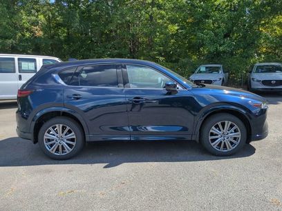 New 2025 MAZDA CX-5 Signature