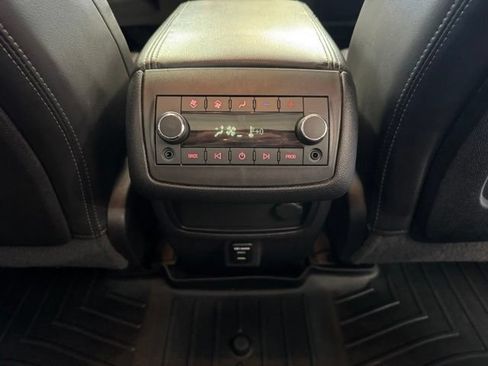 Used 2016 GMC Acadia SLT w/ Open Road Package FWD image 34