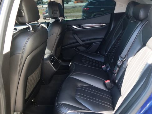 Used 2017 Maserati Ghibli image 21