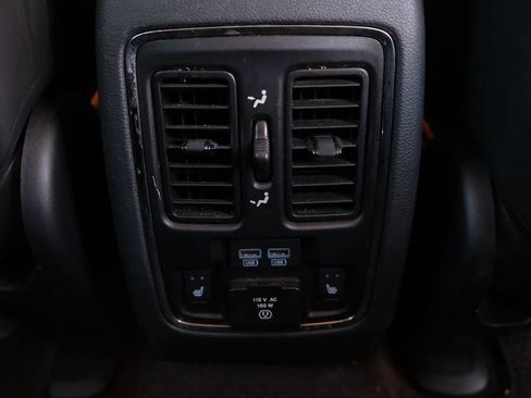 Used 2018 Jeep Grand Cherokee Summit w/ Skid Plate Group AWD/4WD image 36