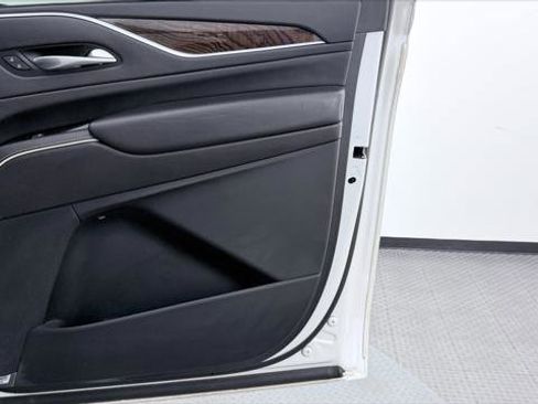 Used 2021 Cadillac Escalade ESV Sport Platinum RWD image 21