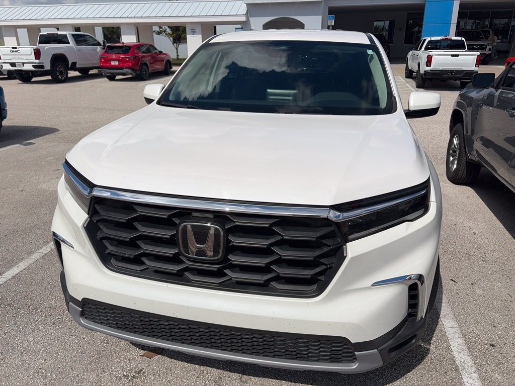 Used 2024 Honda Pilot EX-L image 2