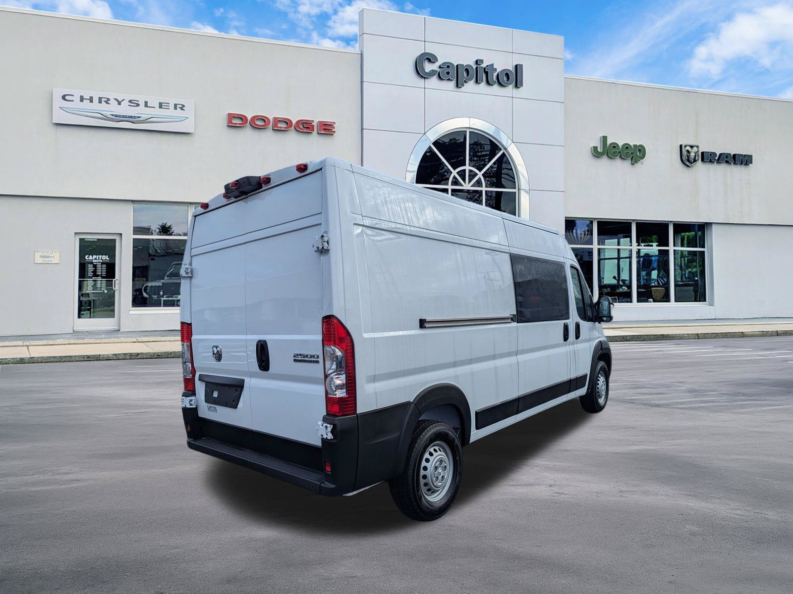 New 2026 RAM ProMaster 2500 w/ Convenience Group FWD image 3