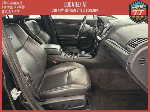 Used 2018 Chrysler 300 S w/ 300S Premium Group 2 AWD/4WD image 32