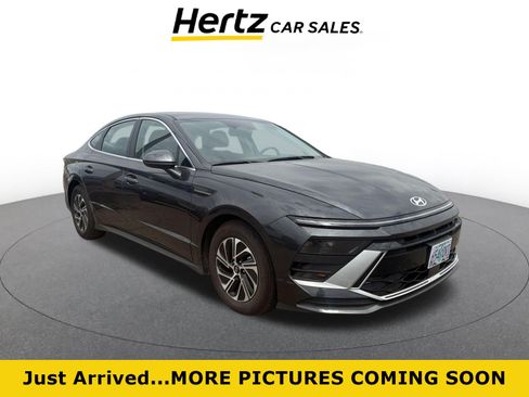 Used 2026 Hyundai Sonata Blue FWD image 1