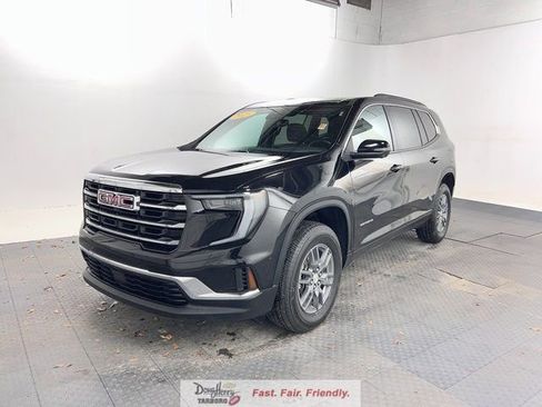 Used 2025 GMC Acadia Elevation FWD image 1