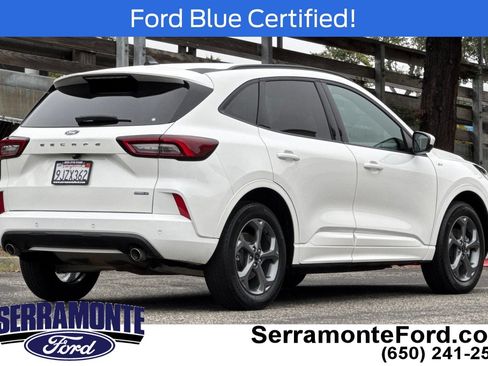 Certified 2023 Ford Escape ST-Line Select w/ Tech Pack #2 AWD/4WD image 4
