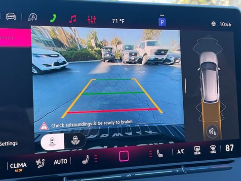 New 2026 Volkswagen Tiguan SE R-Line image 19