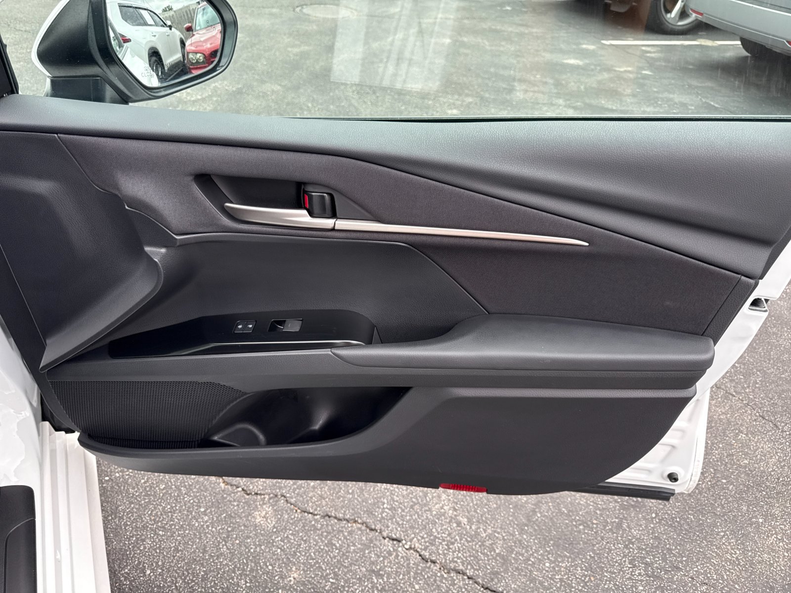 Used 2026 Toyota Camry LE FWD image 27