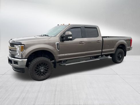Used 2019 Ford F350 Lariat w/ Lariat Value Package image 5