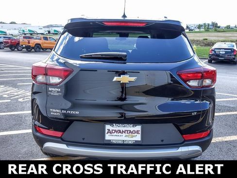 Used 2026 Chevrolet TrailBlazer LT w/ Driver Confidence Package image 7