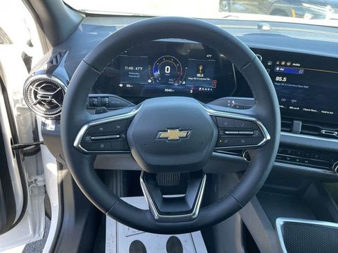 New 2026 Chevrolet Equinox LT w/ LPO, Floor Liner Package image 14