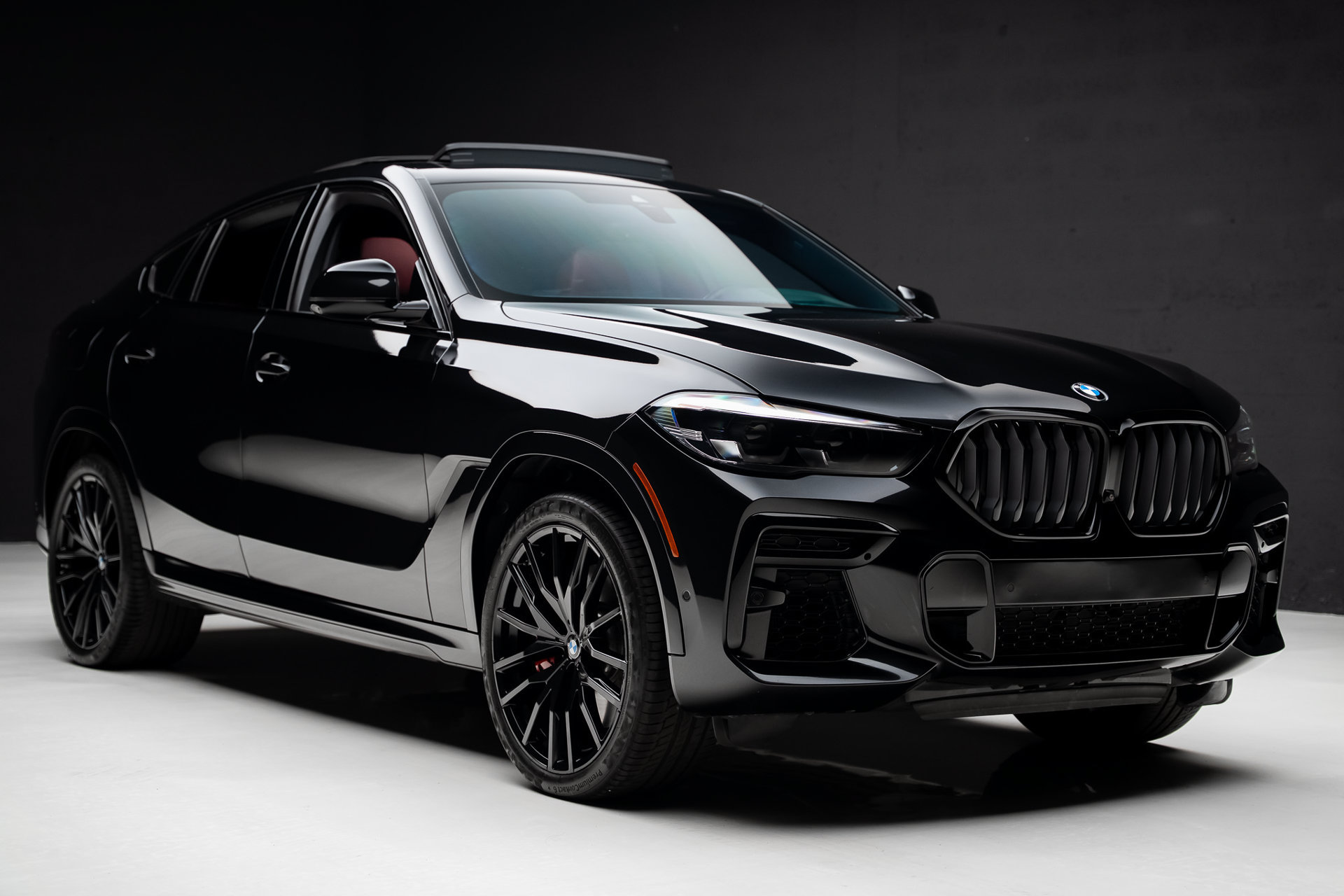 Used 2022 BMW X6 M50i w/ Premium Package AWD/4WD image 90