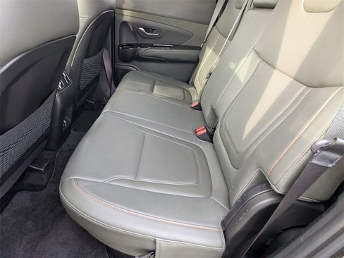 Certified 2023 Hyundai Santa Cruz Limited w/ Cargo Package image 18