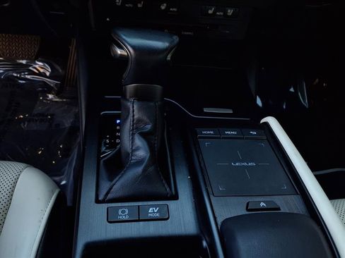 Used 2022 Lexus ES 300h 300h image 11