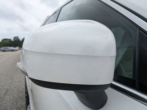 Certified 2022 Volvo XC90 T6 Momentum w/ Advanced Package image 12