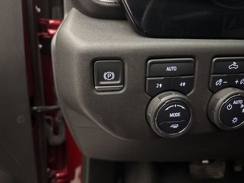 Used 2023 Chevrolet Silverado 1500 LT image 23