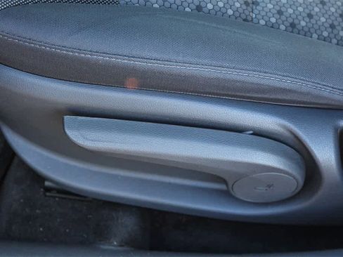 Used 2019 Hyundai Ioniq Electric image 27