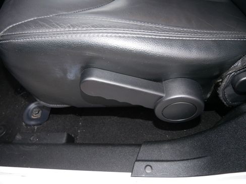 Used 2018 Jeep Wrangler Unlimited Sahara image 19