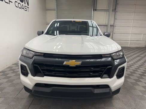 Used 2025 Chevrolet Colorado LT w/ Advanced Trailering Package RWD image 9