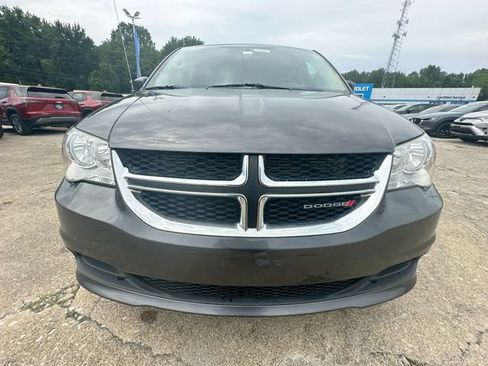 Used 2018 Dodge Grand Caravan SE w/ UConnect Hands-Free Group FWD image 32