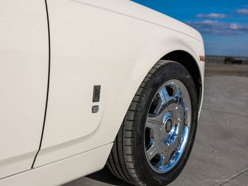 Used 2012 Rolls-Royce Phantom Sedan image 60