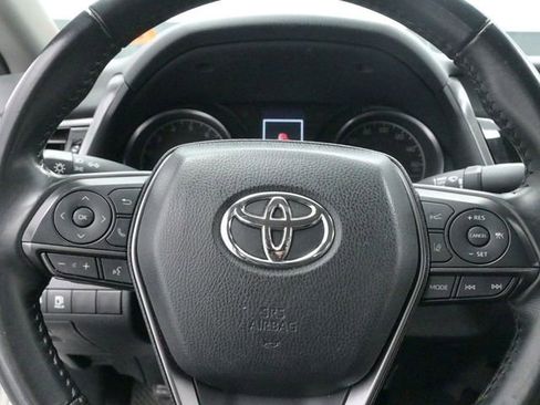 Used 2024 Toyota Camry SE image 14